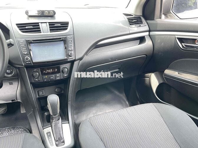 Suzuki Swift 2015 1.4 AT -
