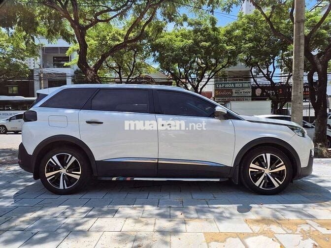 PEUGEOT 5008 SX 2018
