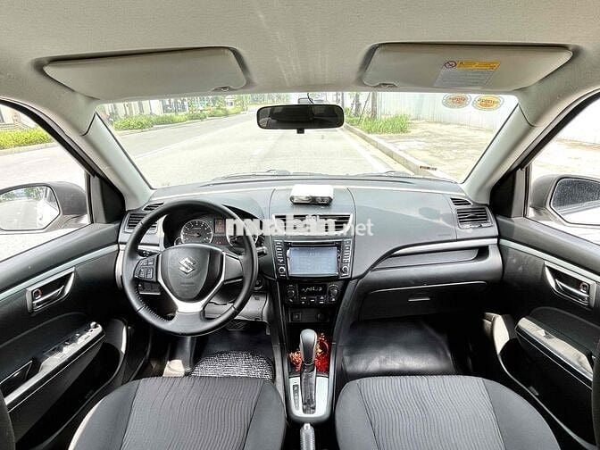 Suzuki Swift 2015 1.4 AT -