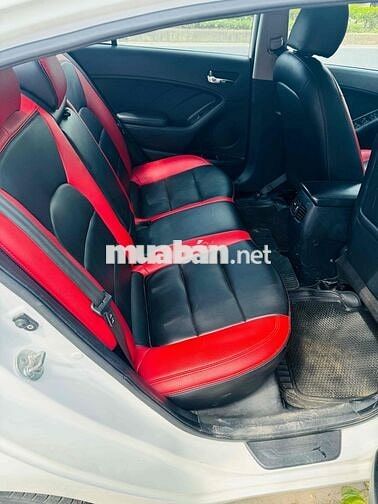 Gia Đình cần bán Kia K3 2014 - 110000 km