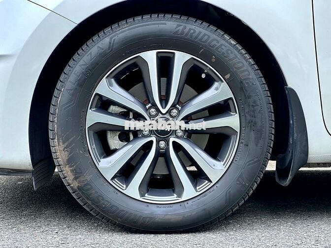 Kia Sedona 2018 xăng, xe đẹp full LS, có bảo hành