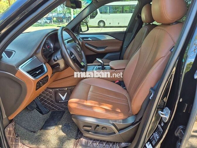 VINfAST LUX SA PREMIUM sx 2020