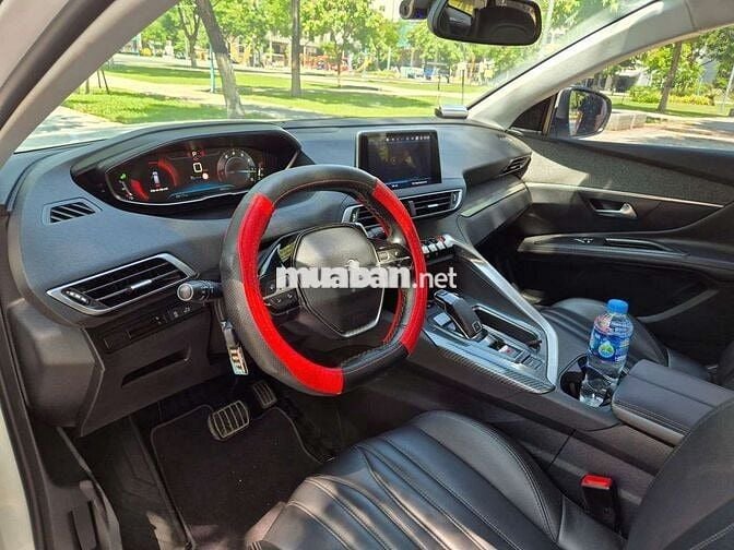 PEUGEOT 5008 SX 2018