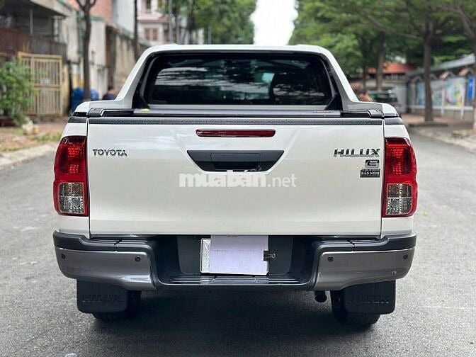 Toyota Hilux 2021 4x2 AT, full lịch sử, vay 70%