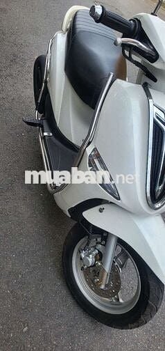 Xe đẹp máy zin êm mạnh ốc tán khá đều xe