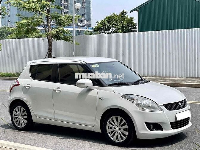 Suzuki Swift 2015 1.4 AT -