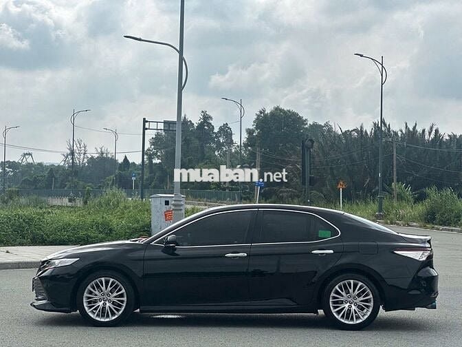 Toyota Camry 2019 2.5Q xe cọp full LS, có bảo hành