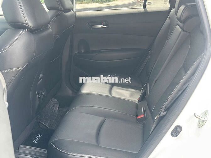 Toyota Corolla Cross 2021 1.8V lướt, có vay NH 70%