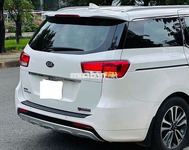 Kia Sedona 2018 xăng, xe đẹp full LS, có bảo hành