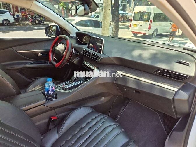 PEUGEOT 5008 SX 2018
