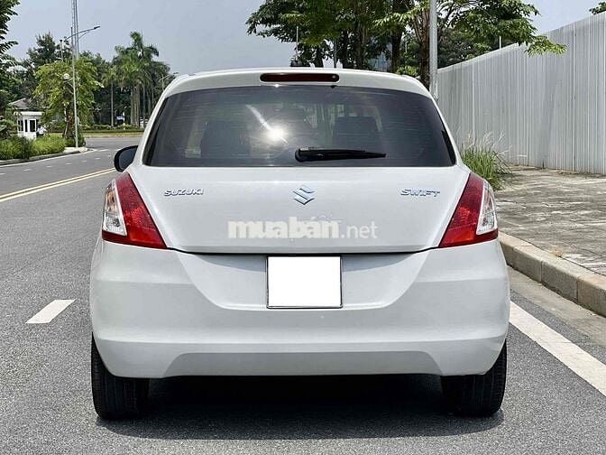 Suzuki Swift 2015 1.4 AT -