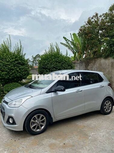 Bán hyundai i10 đời 2014 số sàn bản đủ - 158 km