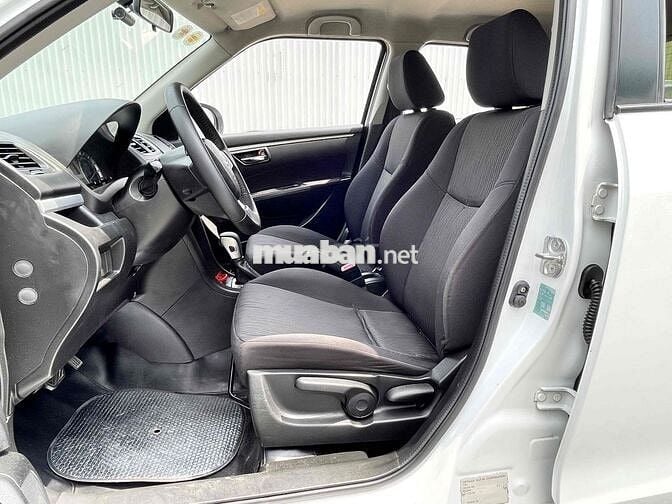 Suzuki Swift 2015 1.4 AT -
