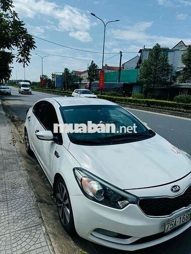 Gia Đình cần bán Kia K3 2014 - 110000 km
