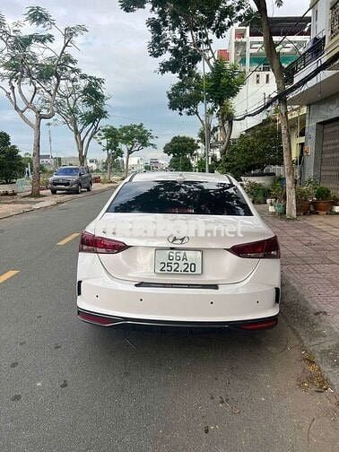Hyundai Accent 1.4AT sx 2023, odo 3v, zin 95%.