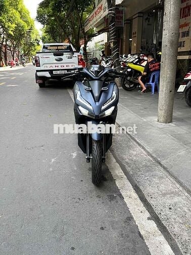 Honda Vario màu xám đen, tay ga có hỗ trợ trả gópp