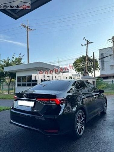 Toyota Corolla altis 1.8V 2022 - Màu đen