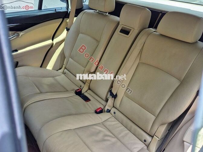 BMW 5 Series 528i GT 2017 - 860 Triệu