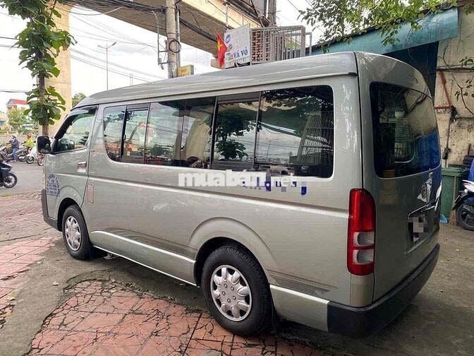Toyota Hiace 2011 Máy Dầu 2.5 - 220000 km