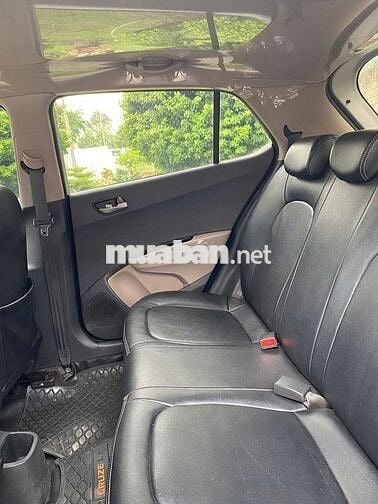 Bán hyundai i10 đời 2014 số sàn bản đủ - 158 km
