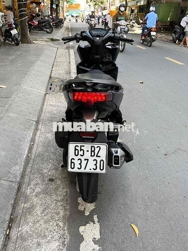 Honda Vario màu xám đen, tay ga có hỗ trợ trả gópp