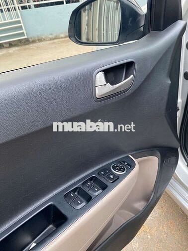Bán hyundai i10 đời 2014 số sàn bản đủ - 158 km