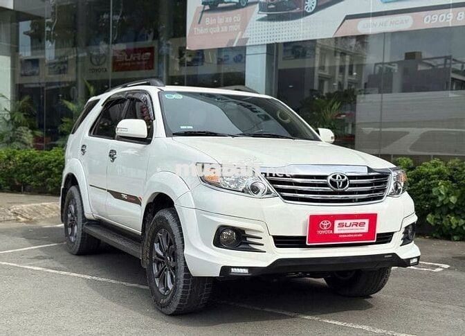 Toyota FORTUNER 2.7V bản TRD Sportivo - 132350 km