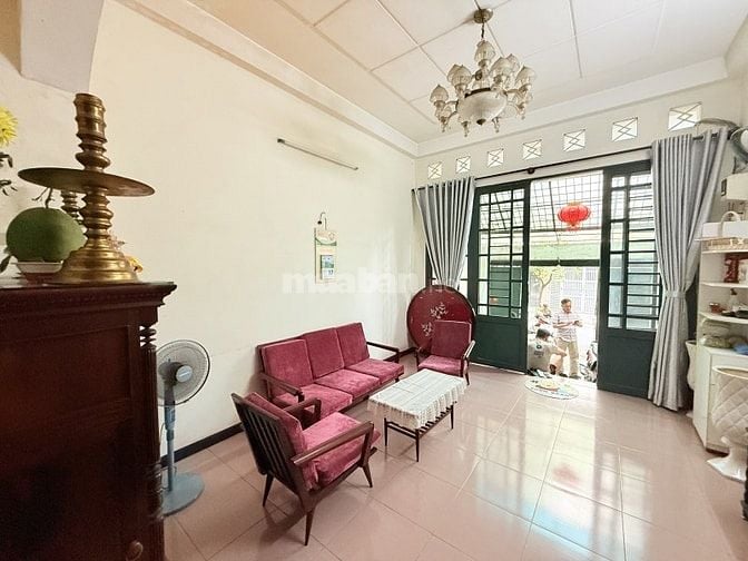 Bán nhà cư xá Chu Văn An 4*18m xây 5 tầng mặt tiền đường 12m nhựa khu 