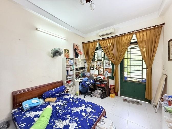 Bán nhà cư xá Chu Văn An 4*18m xây 5 tầng mặt tiền đường 12m nhựa khu 
