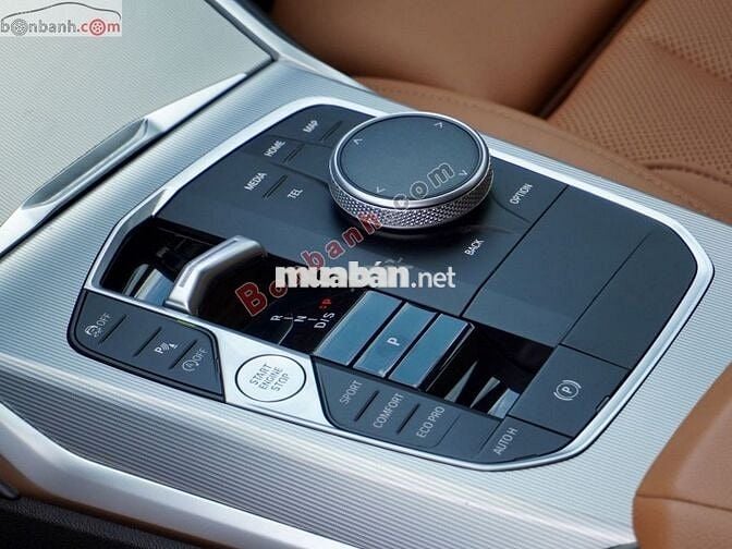 BMW 3 Series 320i Sport Line 2023
