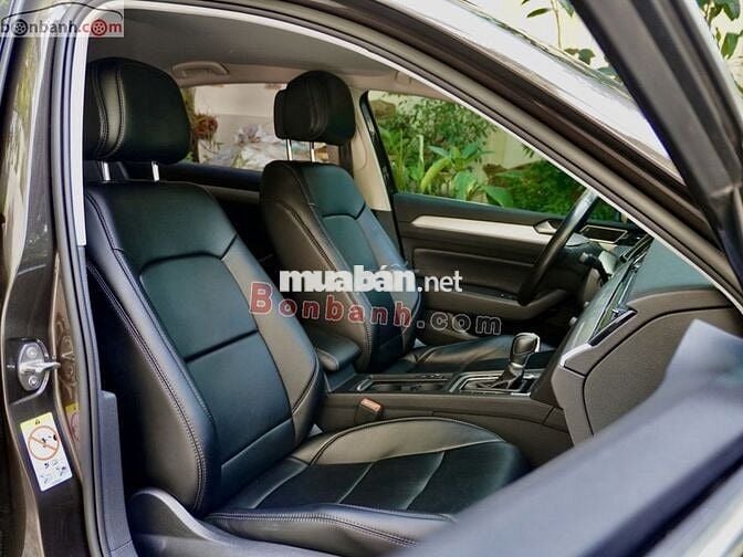 Volkswagen Passat 1.8 Bluemotion 2017 - 525 Triệu