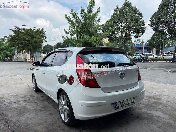 Hyundai i30 CW 1.6 AT 2009 - 255 Triệu
