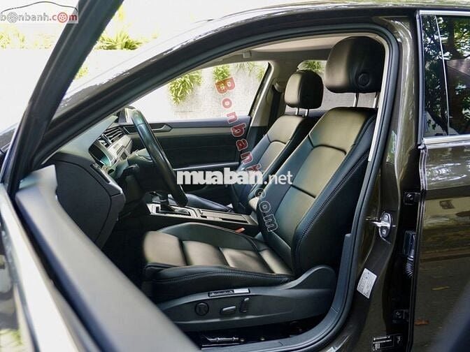 Volkswagen Passat 1.8 Bluemotion 2017 - 525 Triệu