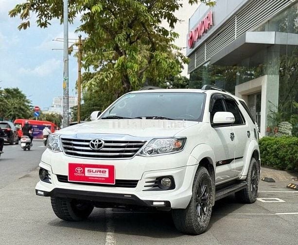 Toyota FORTUNER 2.7V bản TRD Sportivo - 132350 km