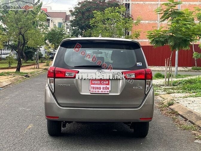 Toyota Innova E 2.0 MT 2021 - 585 Triệu