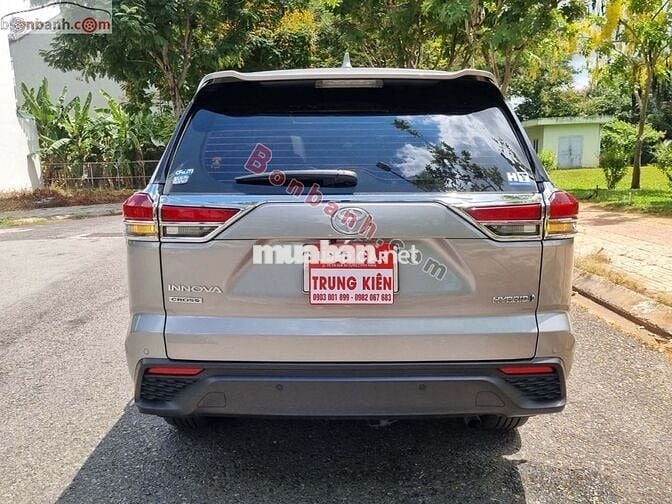 Toyota Innova Cross HEV 2.0 CVT 2023