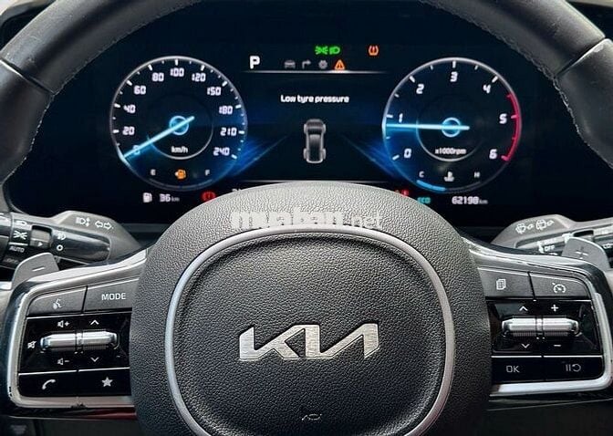 Kia Carnival 2022 2.2D Premium 7S, xe có bảo hành