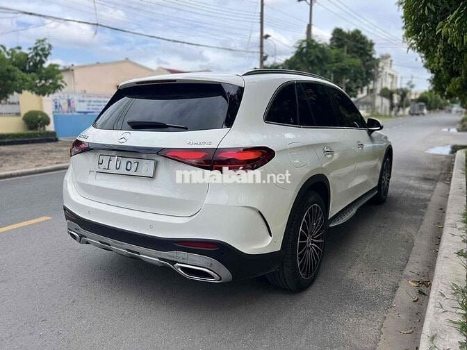 Mercedes Benz GLC Class 2025 - 12000 km
