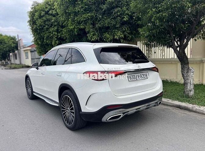 Mercedes Benz GLC Class 2025 - 12000 km