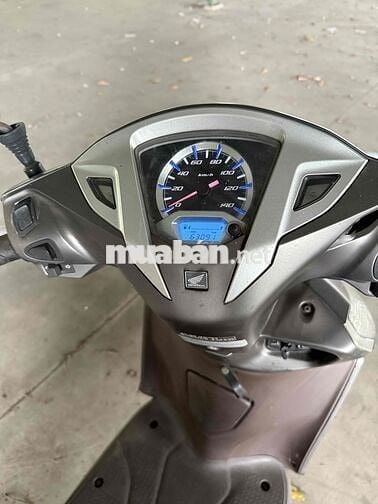 Cầm đồ thanh lý Lead 2017