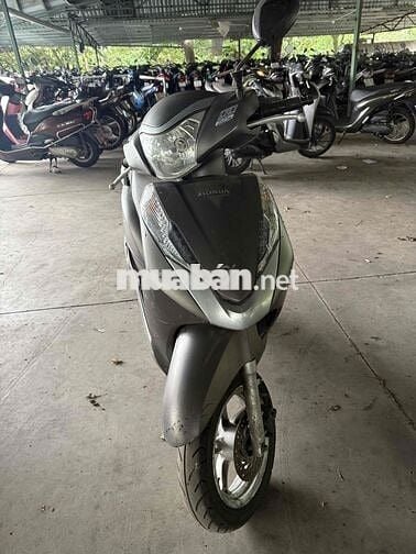 Cầm đồ thanh lý Lead 2017