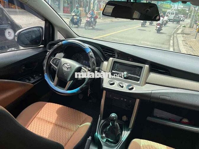 Toyota Innova 2019 2.0E -