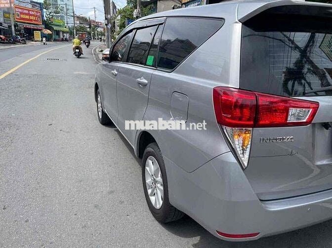 Toyota Innova 2019 2.0E -