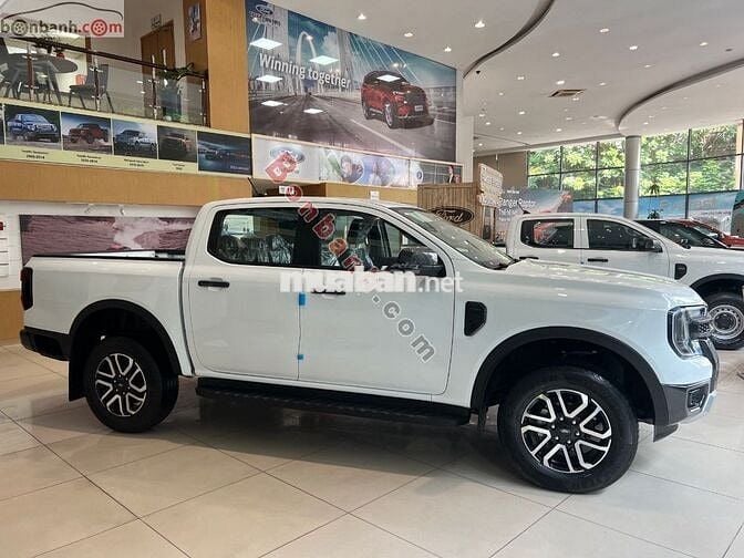 Ford Ranger Sport 2.0L 4x4 AT 2025 - 864 Triệu