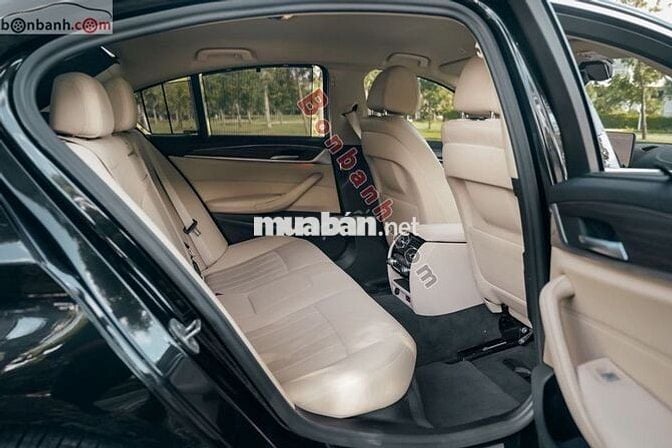 BMW 5 Series 520i Luxury Line 2022