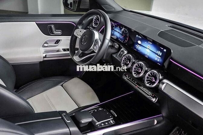 Mercedes Benz GLB 2022  200 AMG - Bank 90%