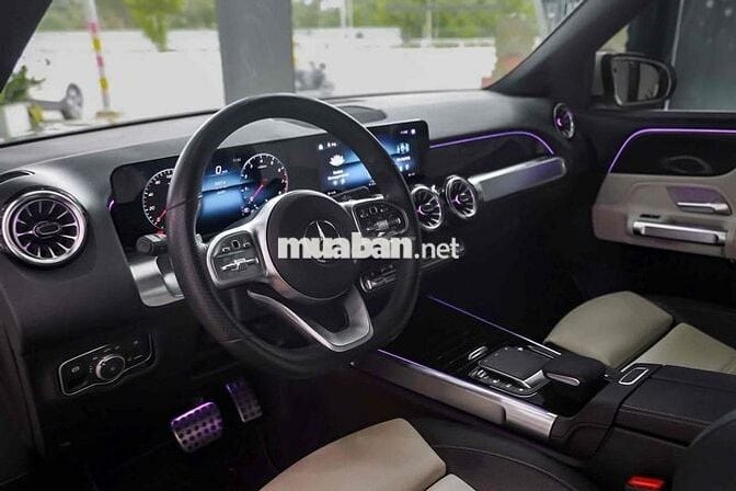 Mercedes Benz GLB 2022  200 AMG - Bank 90%