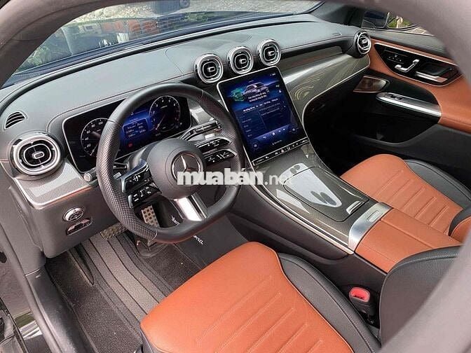 Mercedes Benz GLC 300 2023