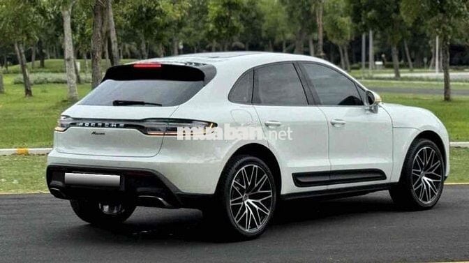 Cần Bán Chiếc Porsche MaCan Model 2025 like new