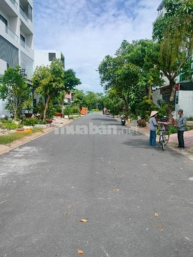 Bán lô đất đẹp khu công ích Quận 4 giá 9 tỷ 500 triệu